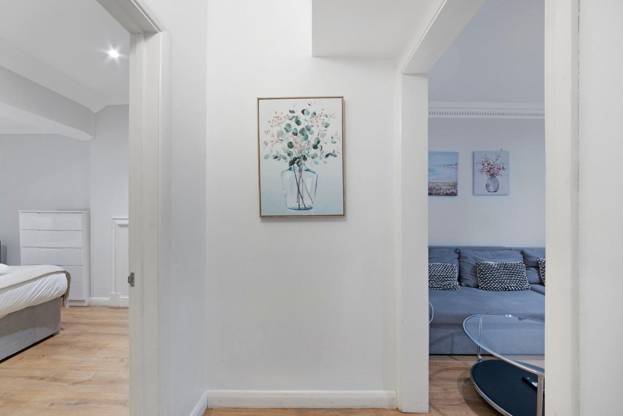 2 Bed Piccadilly Apartment 4 Лондон Экстерьер фото