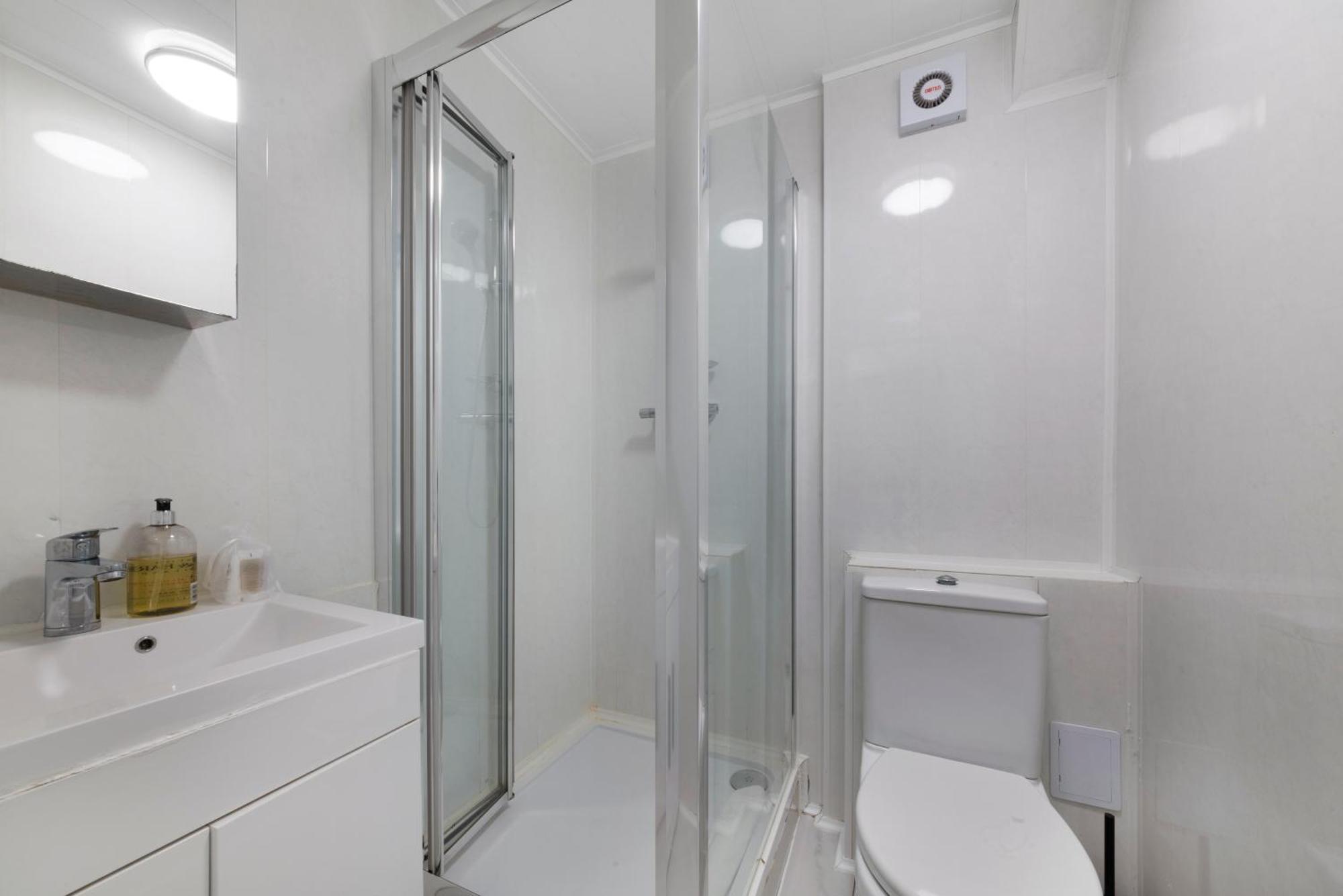 2 Bed Piccadilly Apartment 4 Лондон Экстерьер фото