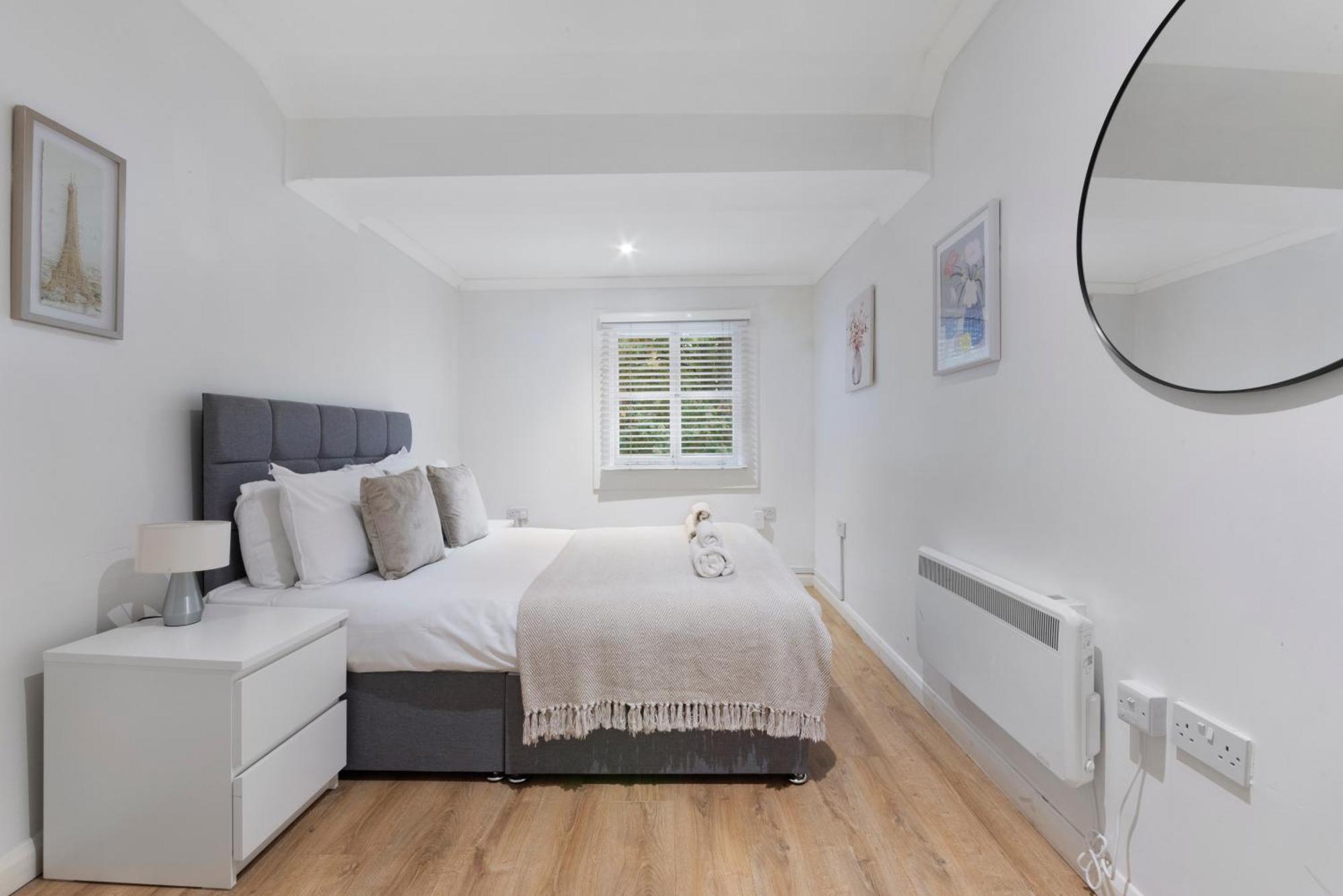 2 Bed Piccadilly Apartment 4 Лондон Экстерьер фото