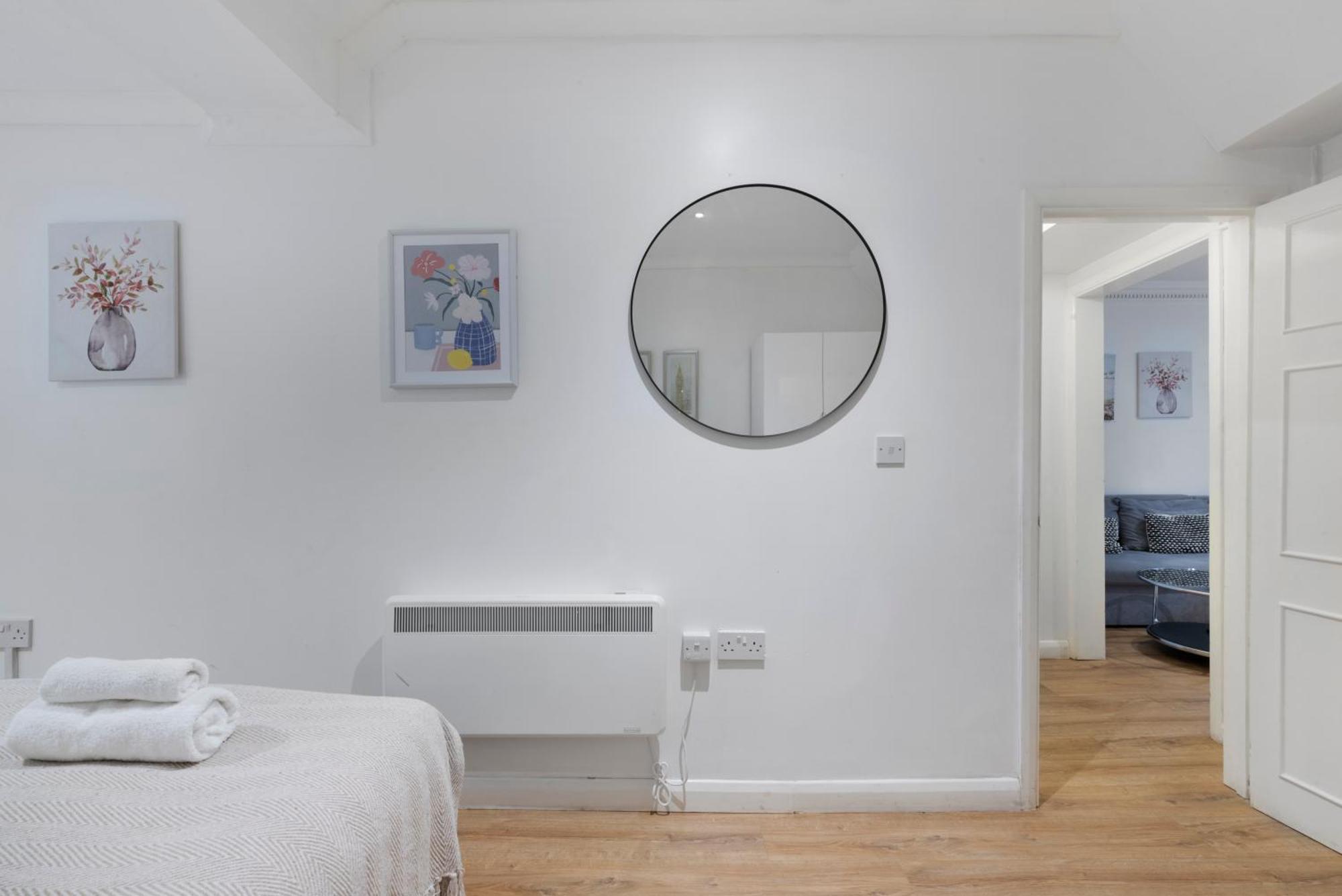 2 Bed Piccadilly Apartment 4 Лондон Экстерьер фото